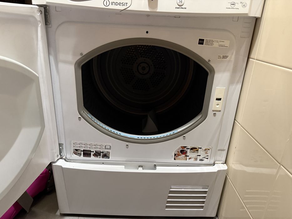 Vendo Maquina de Secar Roupa Indesit