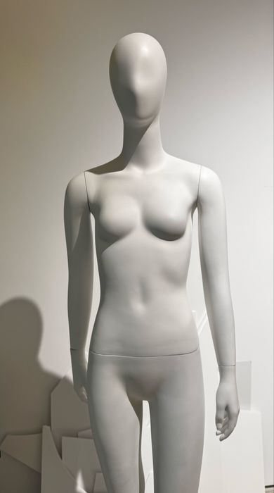 Manequim femenino