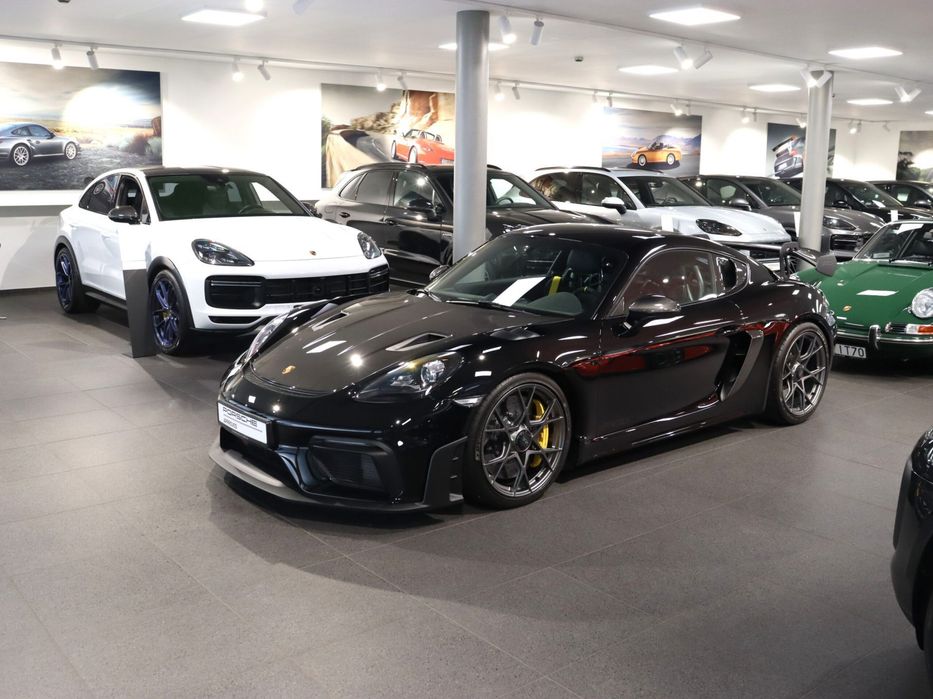 Porsche 718 Cayman