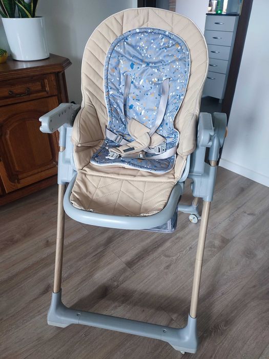 Krzesełko do karmienia Kinderkraft Lastree