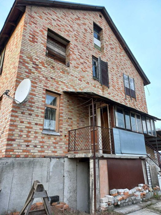 Продам будинок 200 кв м 12 соток