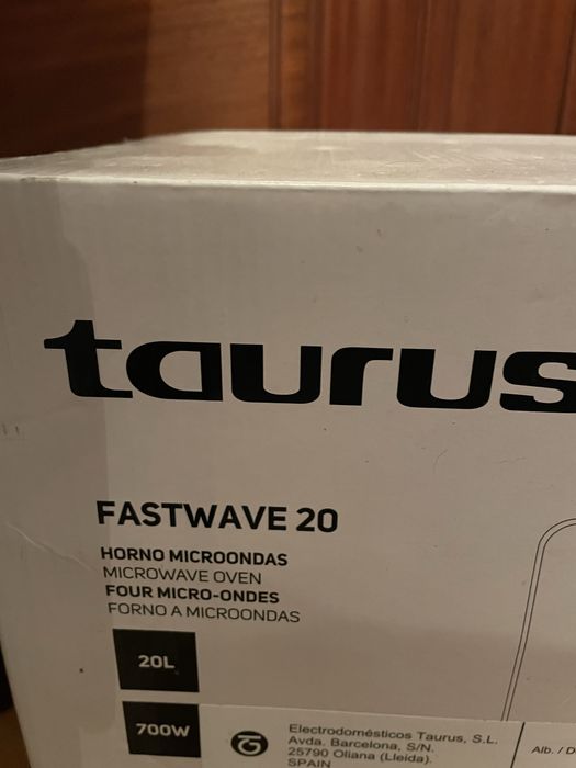 Microondas Taurus NOVO
