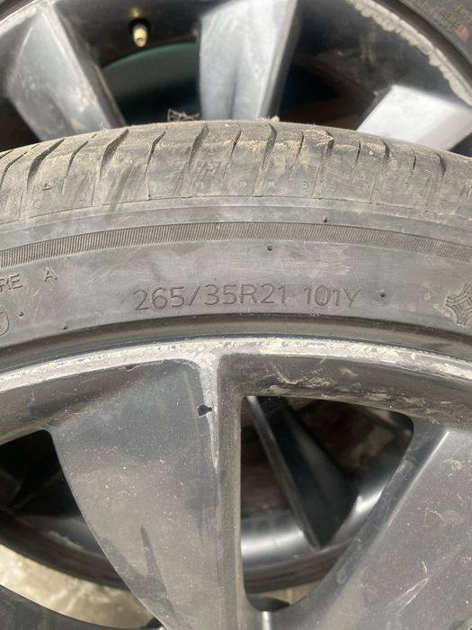Диски r21 5*120 на Tesla S
