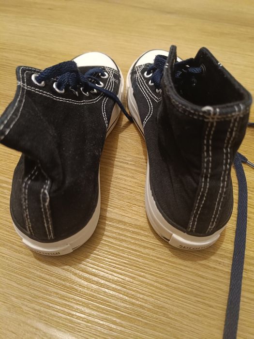 Trampki rozm. 37