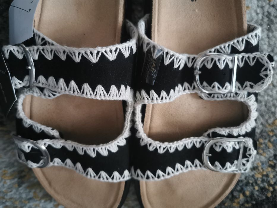 Nowe damskie klapki