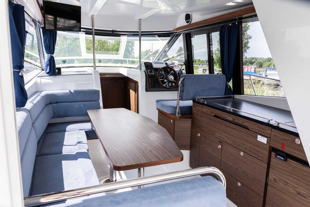 Czarter jachtu Platinum 989 Flybridge Mazury