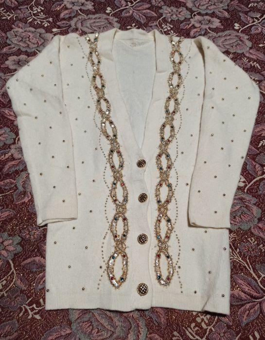 Old money. Теплая кофта из ангоры с вышивкой ручной работы размер S