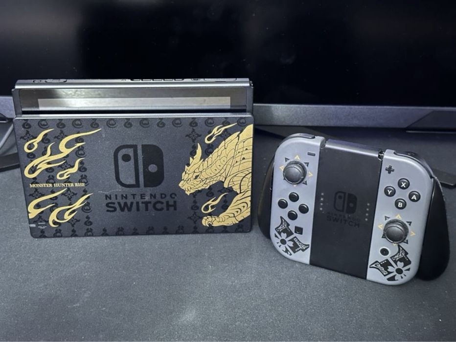 Nintendo Switch Monster Hunter Rise Edition