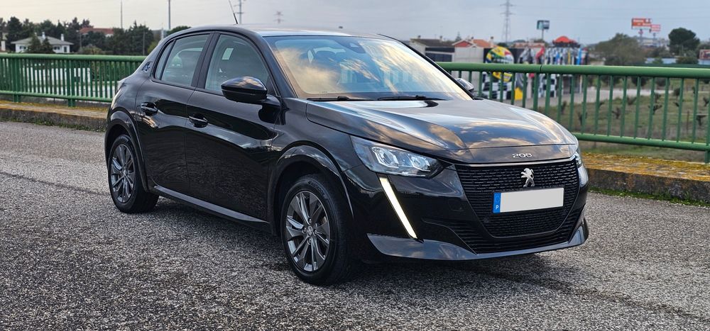 Peugeot e-208 | Elétrico | 2023 - Muitos Extras | IVA Dedutí