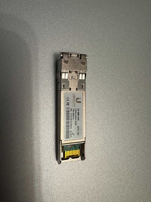 Switch Ubiquiti USW-PRO-24