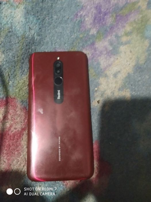 телефон Redmi 8 буджетний смартфон