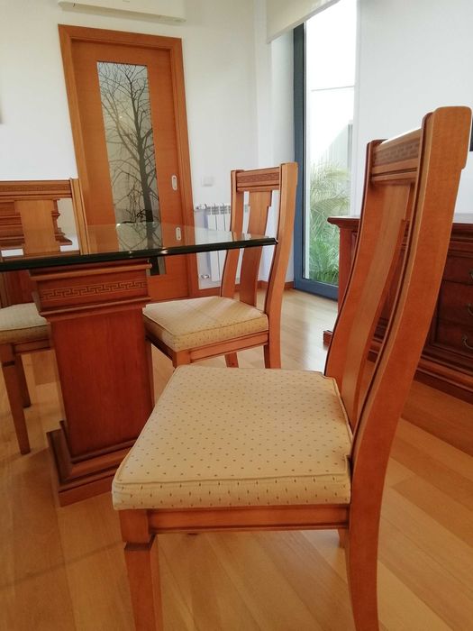 Sala de jantar completa