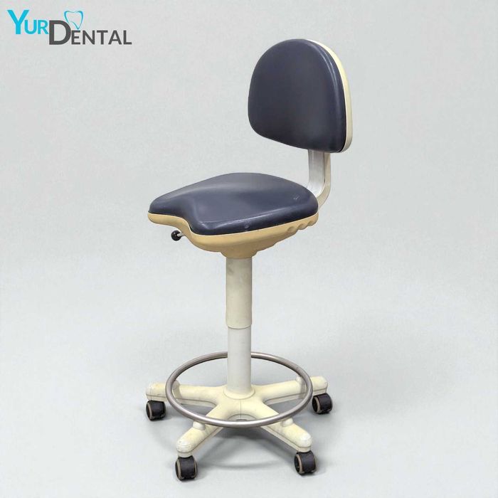 Стоматологічні стільці. Різні фото 6 штук.