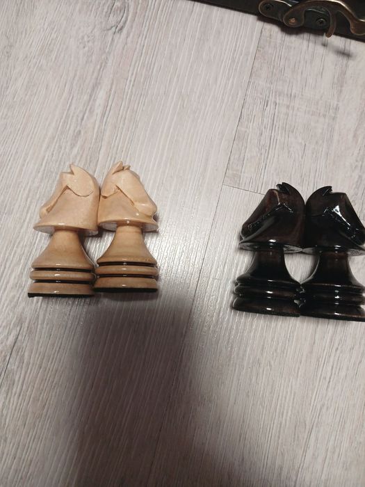 Шахматы и нарды,ручной роботы 60х60