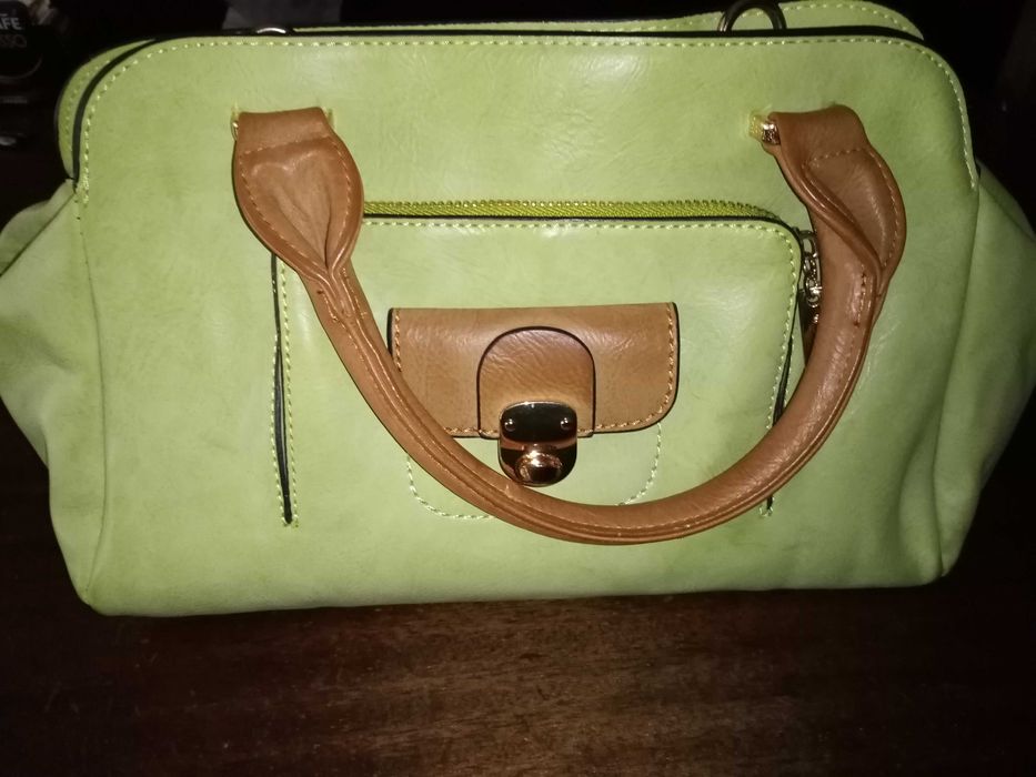 Салатовая летняя сумка