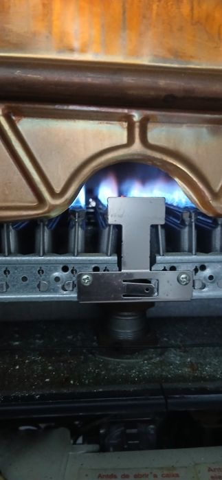 Serviço canalizações (agua e gas)