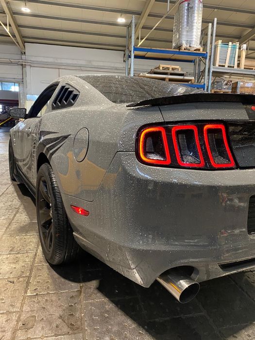 FORD MUSTANG  3.700 CC - V6 - PERSONALIZÁDO