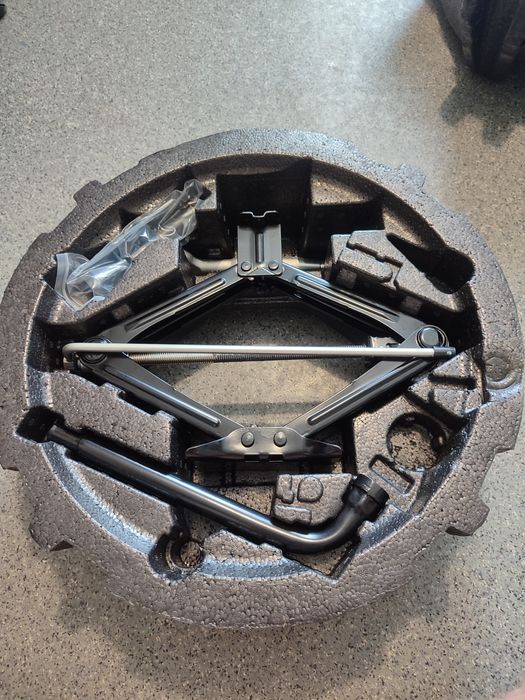 Домкрат Вольво Хс 40 Volvo XC40