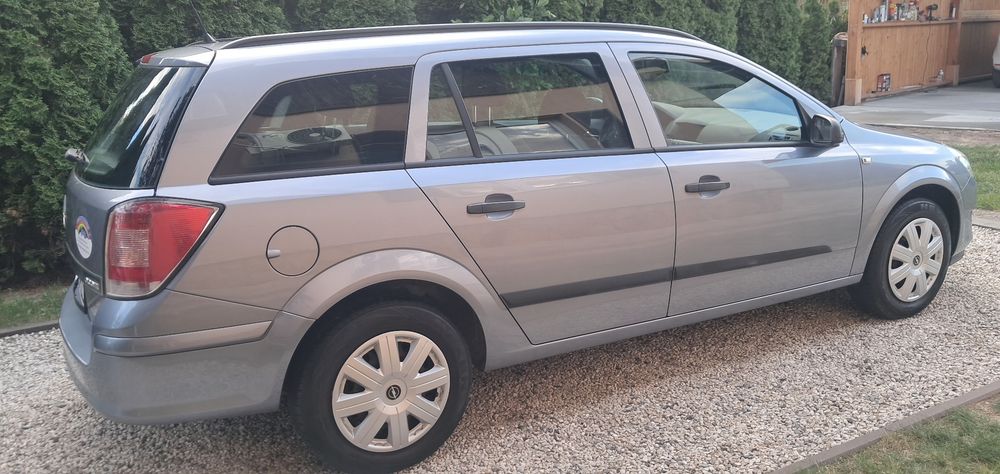Opel astra h 2009 r 1.4 benzyna