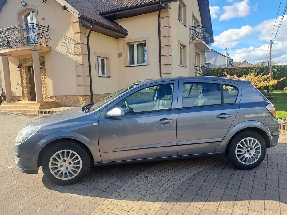 Opel Astra 1.4 90 KM Nowe Opony Klima Alufelgi