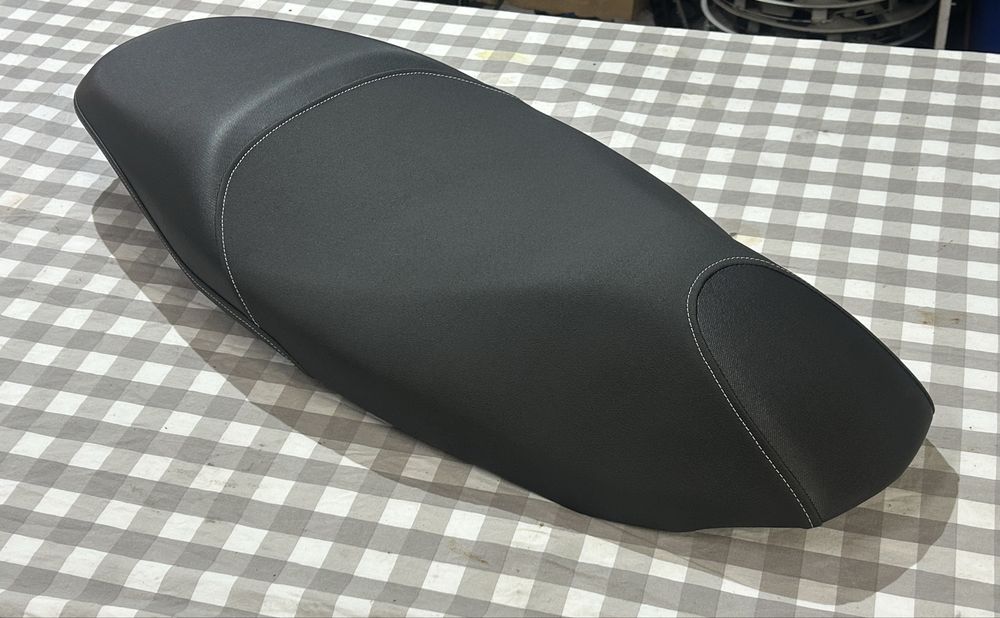Banco Yamaha N-MAX V2 ( velho por novo)