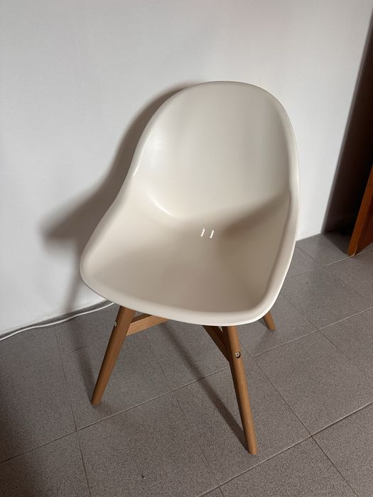 Cadeira de secretária / penteadeira