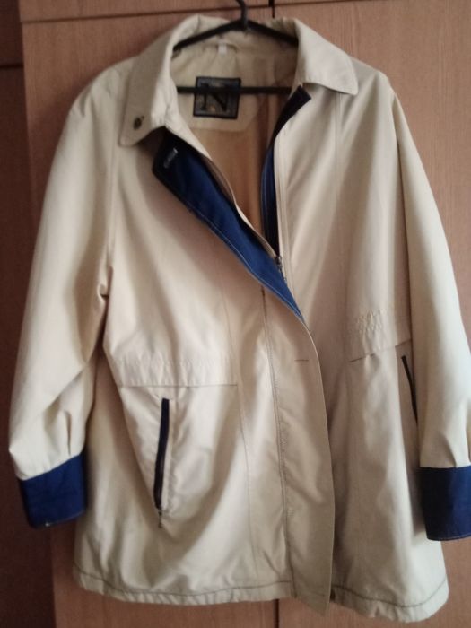 Продам      курточки и плащ большого размера