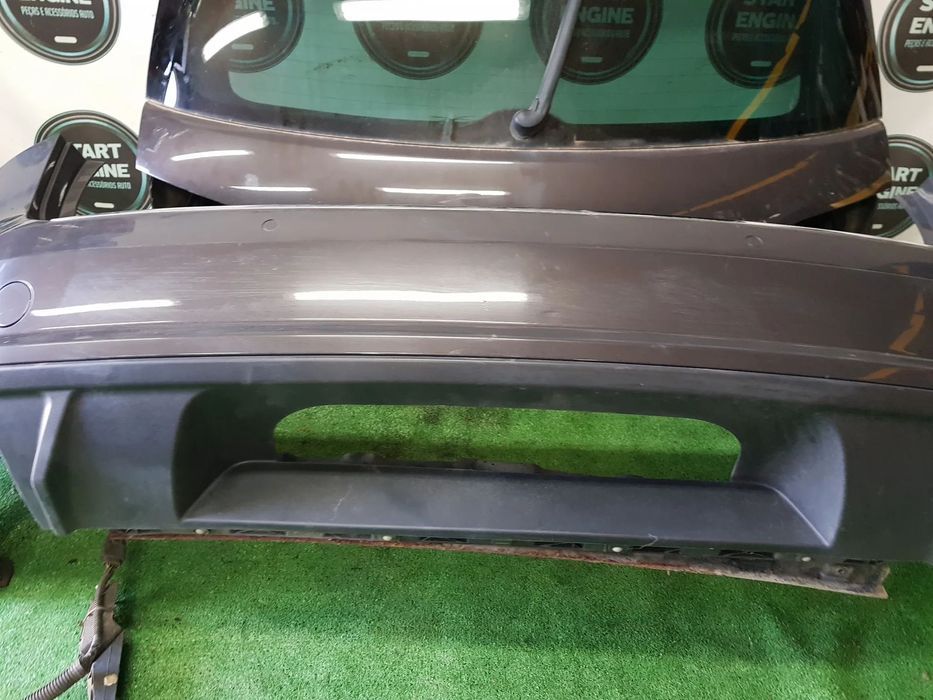 Tampa da Mala Para Choques VW Touareg II 7P 2011-2017