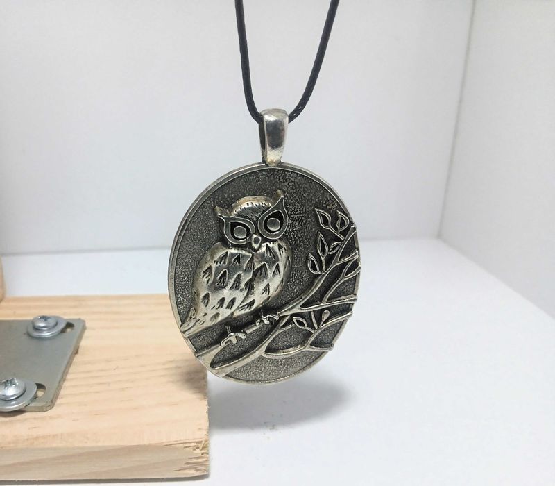 Cord necklace with Owl Pendant