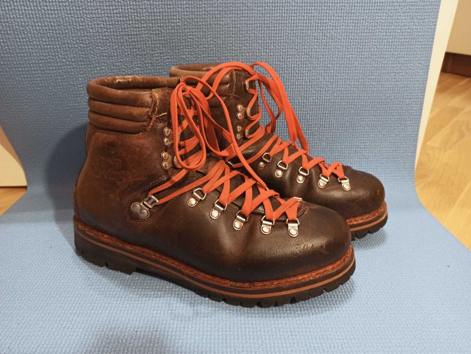 Ботинки черевики