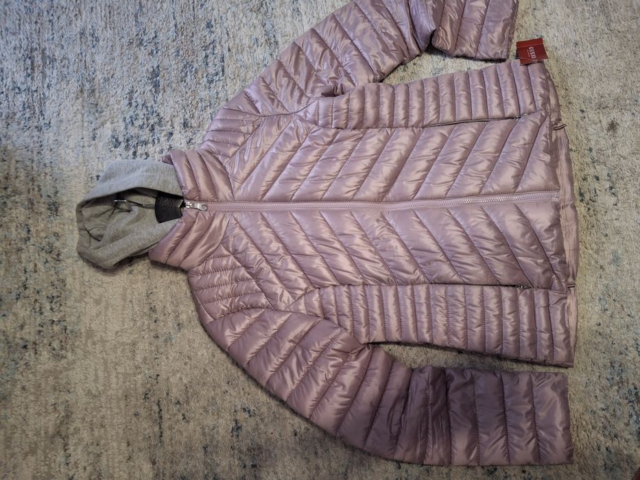 Куртка жіноча Guess m