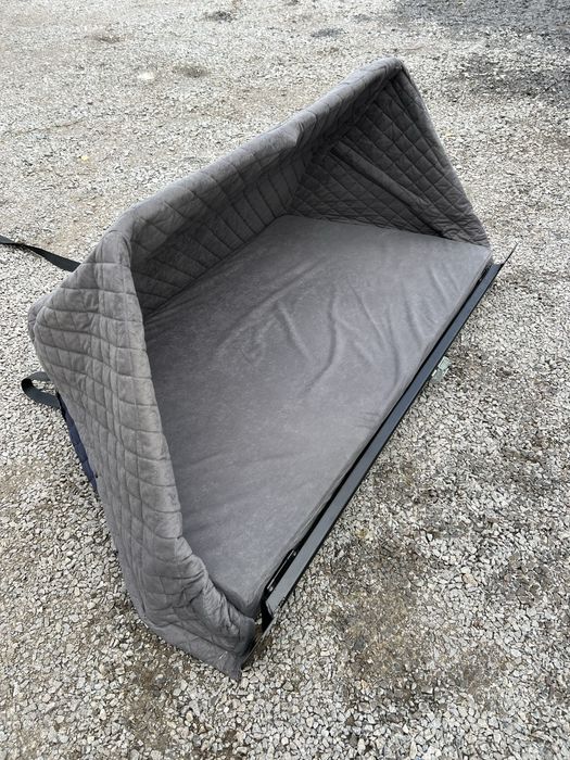 Спальник для цільнометалевих бусів