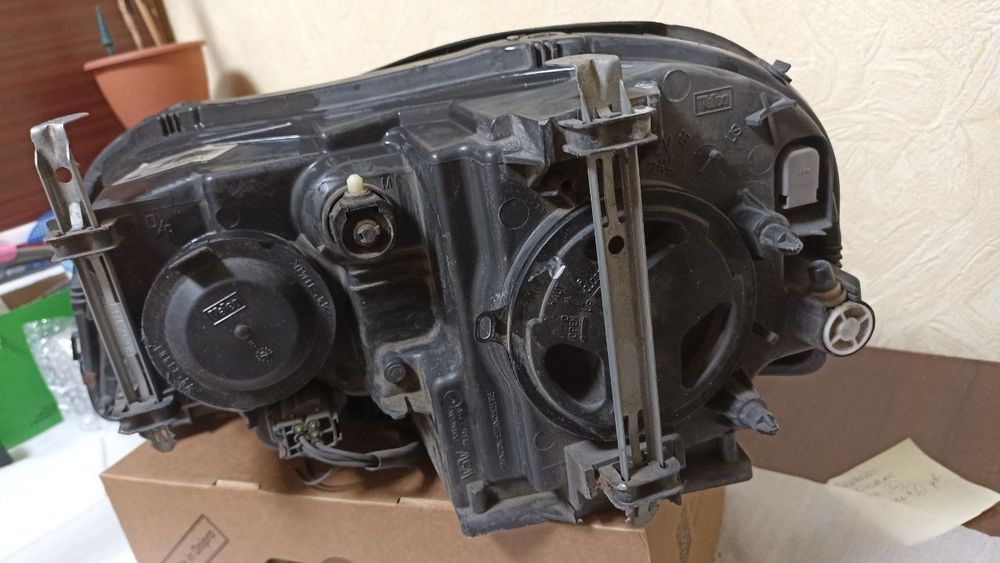 Фари volvo xc90 Вольво фара ксенон галоген  xenon