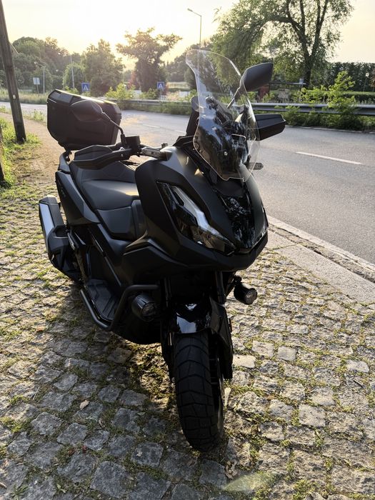 “Honda ADV 350”
