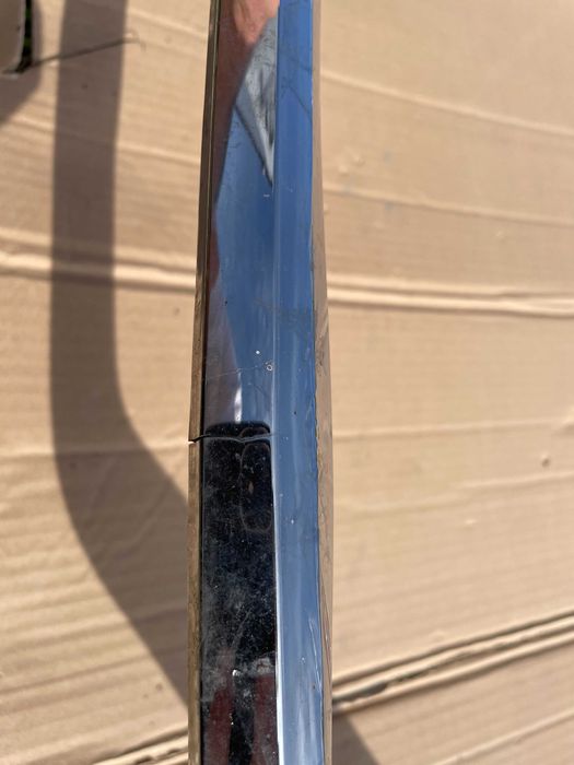 Listwa chrom grilla Nissan Leaf II 20- ZE1