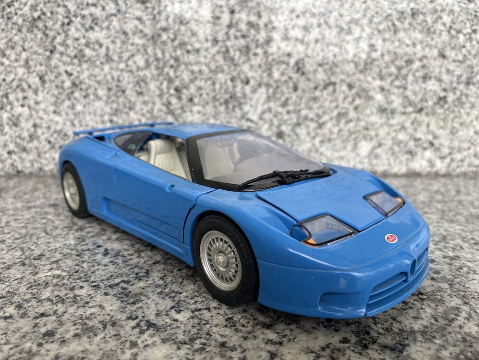 Miniaturas 1/18 burago, maisto, anson