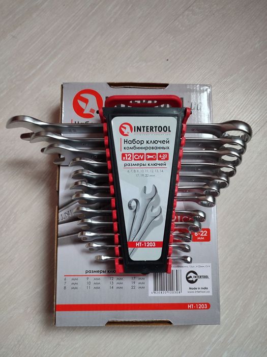 Набор ключей  комбинированных ключи INTERTOOL HT- 1203
