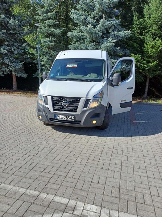 Samochód Nissan NV400
