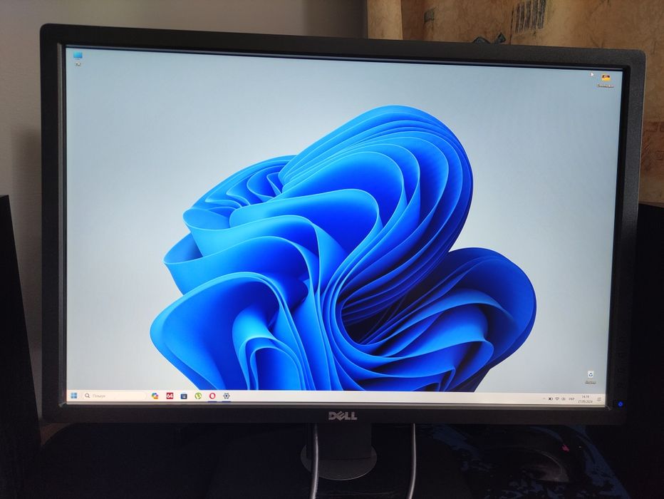 Монітор 24" Dell UltraSharp U2412M / 1920x1200 / E-IPS / DPort /HDMI