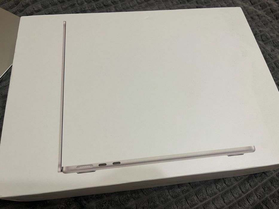 ноутбук Apple MacBook Air 13.6" (модель A2681)