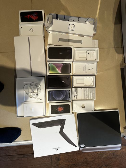 Puste pudelka iphone ipad plus jakies szpargaly