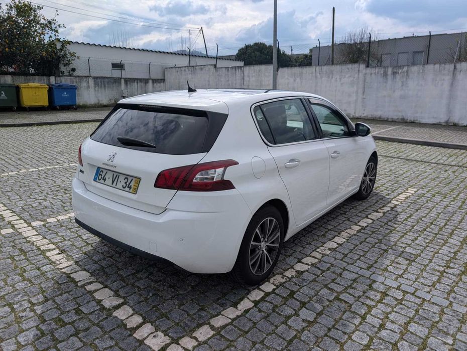 Peugeot 308 1.6 HDi – Teto Panorâmico – Económico