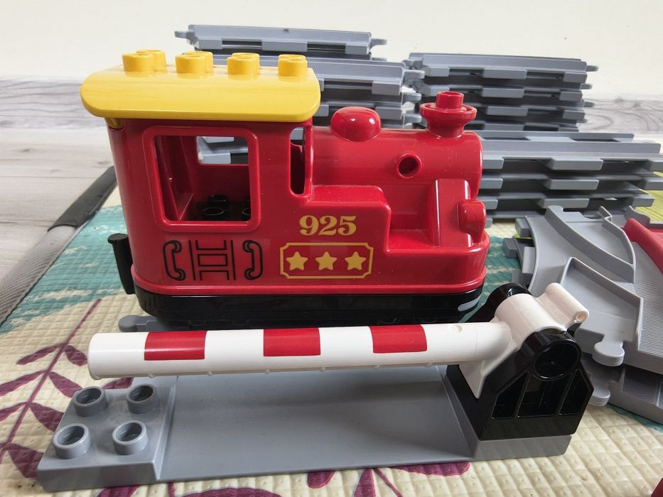 Pociąg LEGO Duplo towarowy i parowy 10875 i 10874
