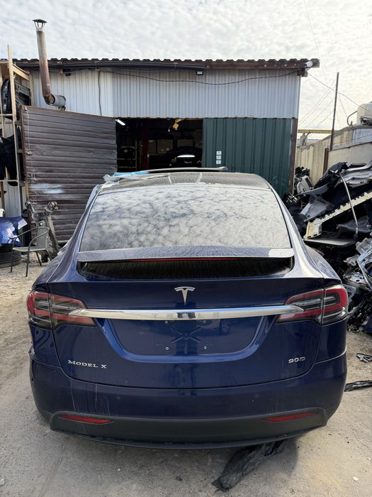 Двері передні праві, задні праві Tesla Model X, розборка тесла X 3 Y