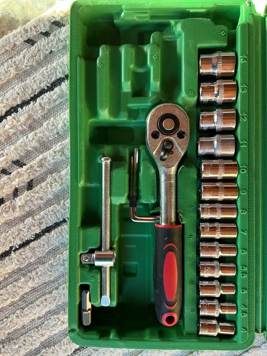 Набор головок 4-14 мм трещотка вороток 20пр 1/4 в лежаку шестигран