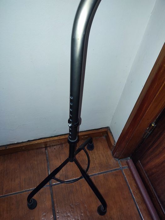 Canadiana Tripé ortopedia (usado)