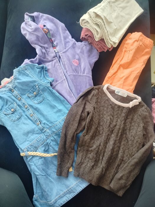 Worek ubrań dziewczynka