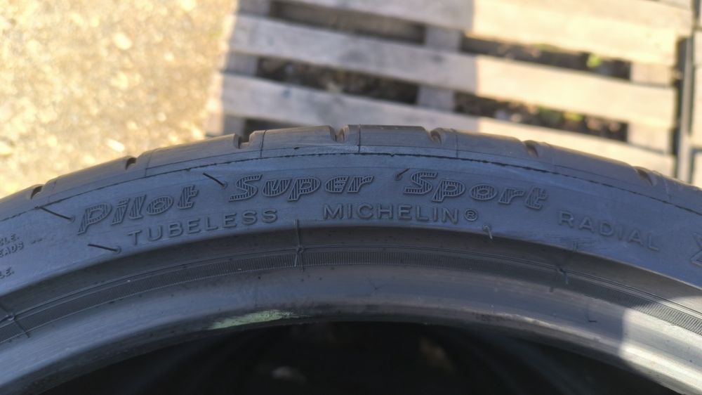 Резина 305.25.R20 i 265.30.R20.Ціна вказана за 1 шт.