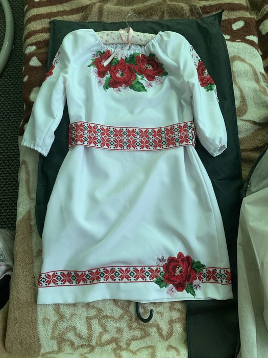 Плаття вишите бісером