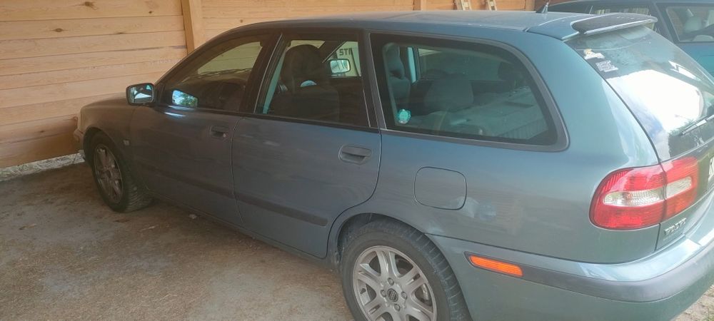 Volvo V40 2002 b+g 2.0l t automat